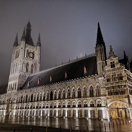 Old Saxo Leilighet Ieper Eksteriør bilde